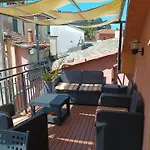 Delizioso Attico Con Ampio Terrazzo E Garage A Due Passi Dal Mare E Dalle Cinqueterre Lt-0485