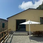 Tuvo Houses