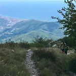 Bilocale Belio Con Terrazzo In Frazione Di Loano