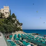 Paradise With Terrace - Free Parking - Smart Tv