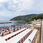 'Casa Di Vivi' 300M From The Beach Free Wifi Netflix