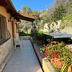 5 Min Hanbury Gardens, Amazing Sea View