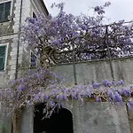 2 Appartamenti Totale 12 Posti Letto