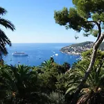Charming Little House With Patio Close To Monaco