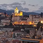Attico Con Spettacolare Vista Mare