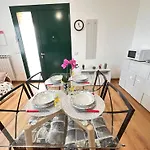 Sanremo Mare E Relax - Affittasi Luna Home, Con Parcheggio Riservato E Aria Condizionata A Poca Distanza Dal Mare