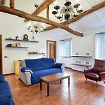 4 Bedroom Stunning Home In Tribogna