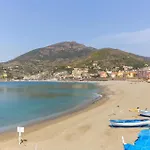 Gorgeous Apartment In Levanto With Kitchen