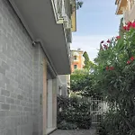 Gorgeous Apartment In Chiavari With Kitchen