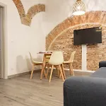 Castelli'S Apartments Campo 7