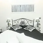 L' Atelier Comodo Al Centro - Parcheggio Privato - Zona Ospedale San Martino