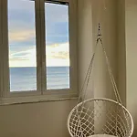Charming Beach Flat With Seaview