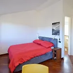 Gorgeous Home In Ne With Kitchen