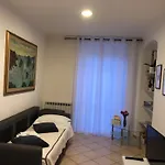 A Due Passi Dal Treno