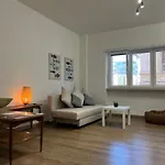 Hibiscus Central Apartment