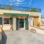 1 Bedroom Stunning Home In Rapallo