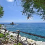 Lovely Apartment In Moneglia Ge With Kitchen