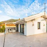 Appartamento Spotorno Con Ampio Terrazzo Attrezzato Anche Con Angolo Cottura