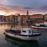 Gemma Marina Near Villa Grock Museum - Happy Rentals