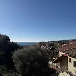 The Piano Apartment - Beautiful View - By Host4U