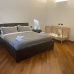 Quarto Mare Con Giardino