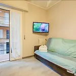 Vacation 100 Meters From The Beach!