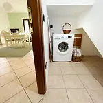 Rosmarino - Comodita E Tranquillita Con Giardino E Parcheggio