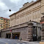 Carlo'S Lf2.17-Sanremo Centro-La Maison Del Corso-