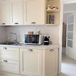 1 Min Walk From The Sea, With 2 Bed And 2 Bath