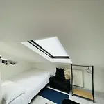Joivy Cosy Mansard Studios In Rapallo