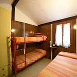 Bungalow In Ferienresidenz Mit Pool
