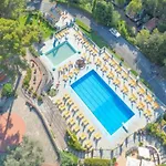Mobile Home In Ferienresidenz Mit Pool