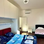Apartment With Terrace Within Walking Distance Of The Sea