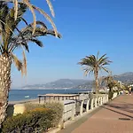 Casa Mediterraneo On The Beach - Sea View, Garage, Wi-Fi, Air Conditioning