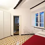 Marina Apartment, Unique, Authentic, Beachfront, 2 Aircondo Bdr , 2Bht, Easy To Train Or From Private Parking