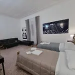 So-Home Apartment