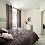 Lovely Cozy Studio Apartment On La Spezia Most Loved Historic Staircase In Centro E A 6 Minuti Dalla Stazione