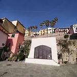 Cristinahome: Appartamento In Borgo Storico Sul Mare