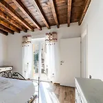 Giano Host - Gozzano, Simple Pleasures