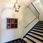 Joivy Bright 2Br Flat With Parking In Rapallo Centre