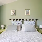 Quiet And Cozy Home With Wi-Fi Casa Prearino