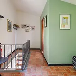 Quiet And Cozy Home With Wi-Fi Casa Prearino