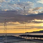 La Mansardina Room - Vicino Al Mare, Stazione E Centro Storico
