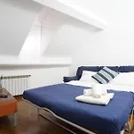 Airport & Sea, Large Music-Themed Apartment