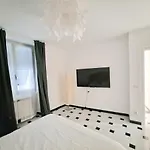 Contemporary Comfort In Genoa