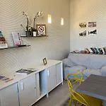 54 Rosselli Rooms