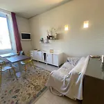 54 Rosselli Rooms