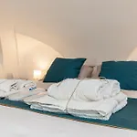 Rifugio Storico A 50 Passi Dal Duomo, Bilocale
