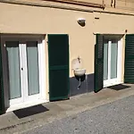 Cabella Fine Flat