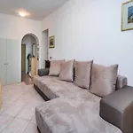 Garibaldi Flexyrent Apartment